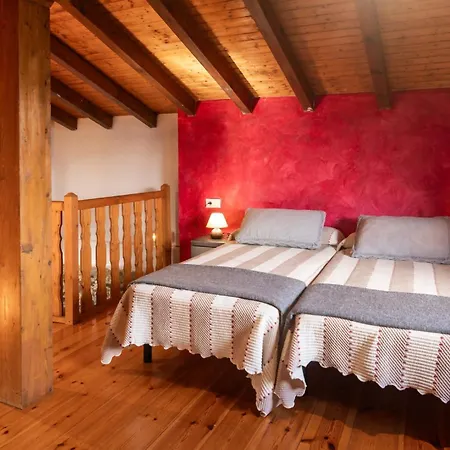 La Casona De Abajo Cangas De Onis Avalle