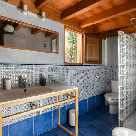 La Casona De Abajo Cangas De Onis Avalle