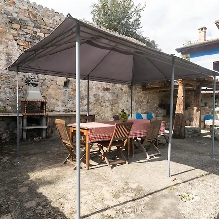 بيت للعطل La Casona De Abajo Cangas De Onis