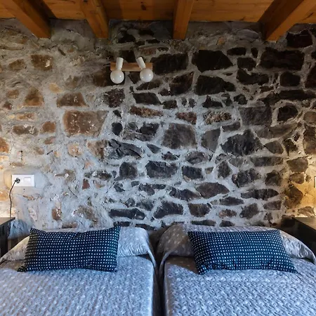 La Casona De Abajo Cangas De Onis * Avalle