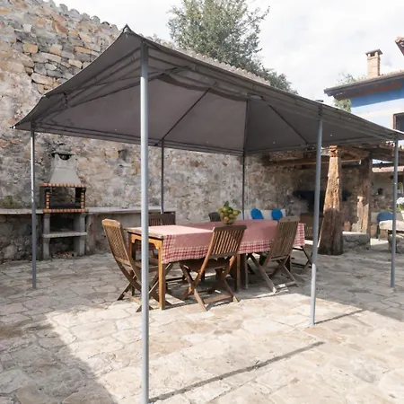 بيت للعطل La Casona De Abajo - Cangas De Onis