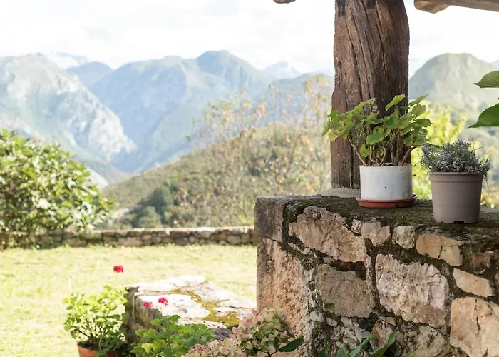 La Casona De Abajo Cerca De Cangas De Onís * Avalle