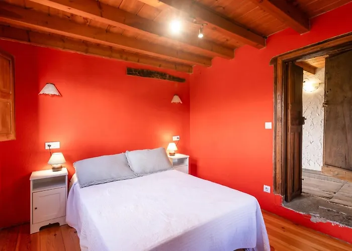 La Casona De Abajo Cerca De Cangas De Onís Сasa de vacaciones *