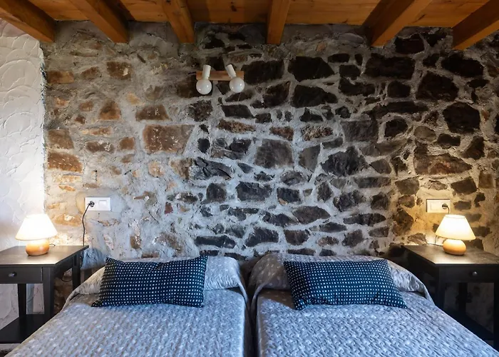 La Casona De Abajo Cerca De Cangas De Onís * Avalle