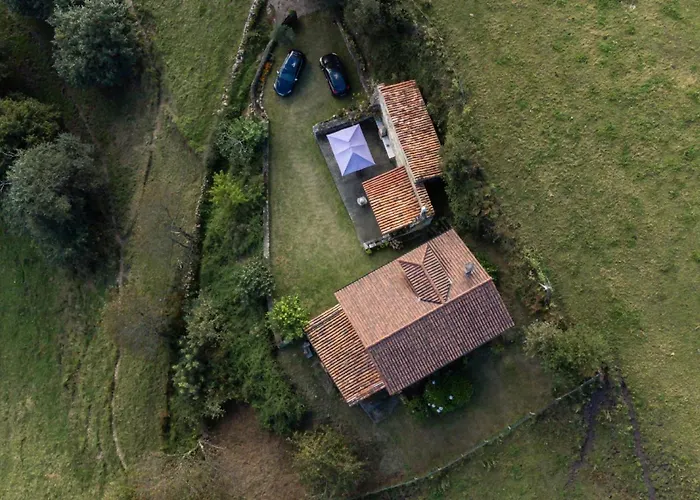 La Casona De Abajo Cerca De Cangas De Onís * Avalle