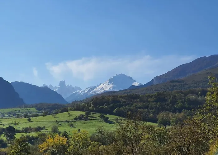 La Casona De Abajo Cerca De Cangas De Onís